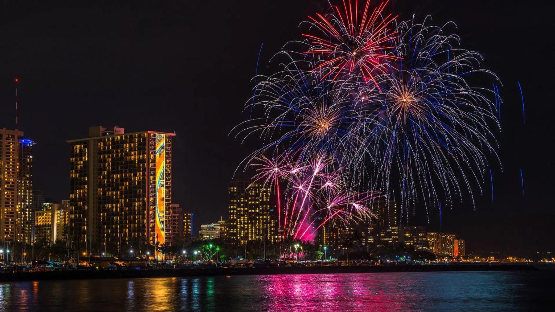 Panoramic Oceanview Resort - Full Kitchen In Each Room, 2 Swimming Pools, Onsite Restaurants, Fireworks Every Friday Honolulu Exterior foto
