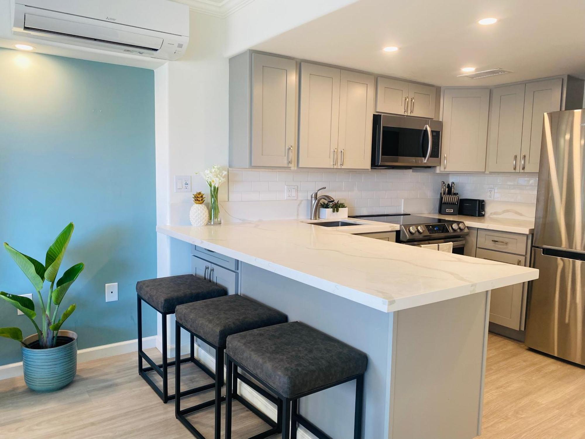 Panoramic Oceanview Resort - Full Kitchen In Each Room, 2 Swimming Pools, Onsite Restaurants, Fireworks Every Friday Honolulu Exterior foto