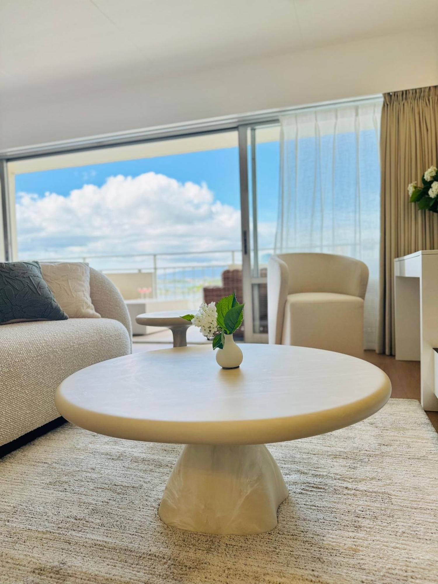 Panoramic Oceanview Resort - Full Kitchen In Each Room, 2 Swimming Pools, Onsite Restaurants, Fireworks Every Friday Honolulu Exterior foto